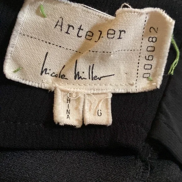 Nicole Miller Artelier Jumpsuit - Picture 9 of 9